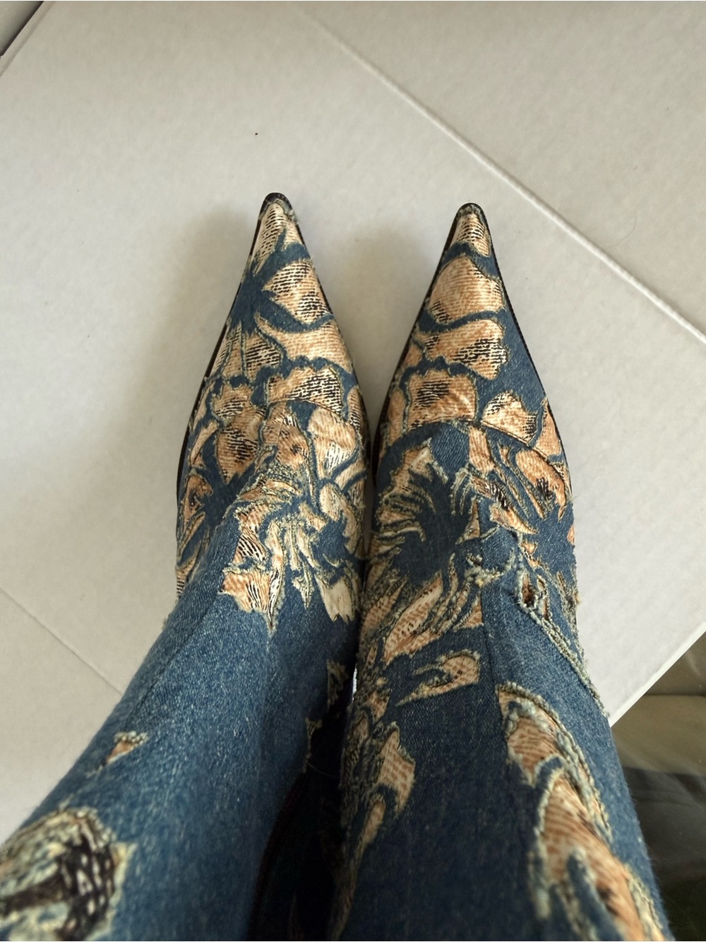 Roberto Cavalli Blue Denim 3D Floral Pointed-Toe Ankle Boots Embroidery 2000’s - Picture 3 of 11